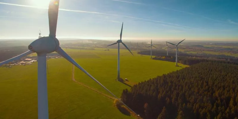 الطاقة المتجددة : مميزاتها، مصادرها وفوائدها المتعددة 1 الطاقة المتجددة