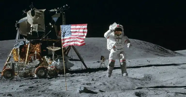 صعود الانسان الى القمر : كِذبة القرن أو حقيقة ملموسة